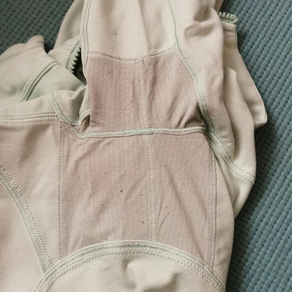 Lululemon Forme jacket - Picture 7 of 9